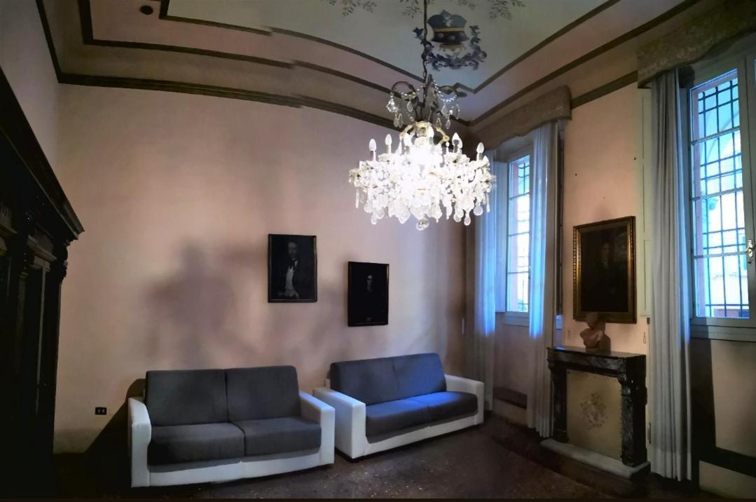 בולוניה Palazzo Bargellini Panzacchi Apartments חדר תמונה