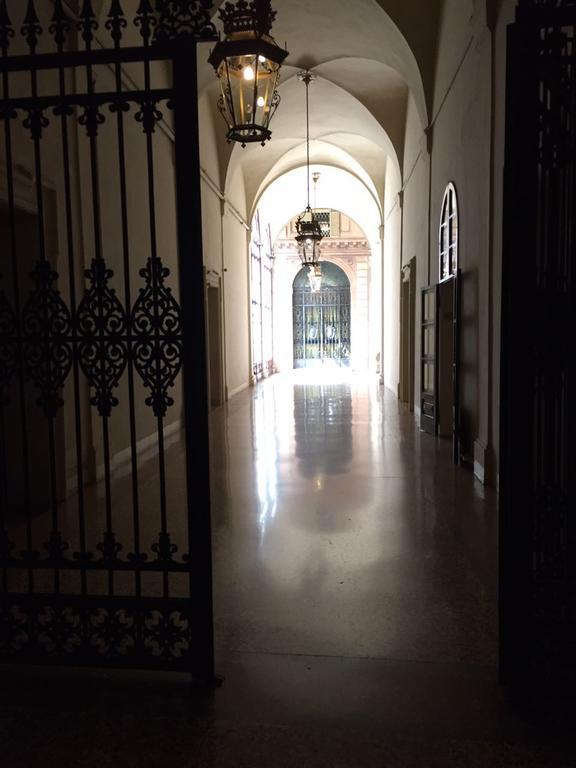 בולוניה Palazzo Bargellini Panzacchi Apartments מראה חיצוני תמונה